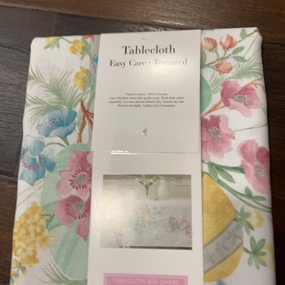 NEW EASTER TABLECLOTH 60in. X 104 in. EASY CARE FLORAL EASTER EGGS SPRING - Picture 5 of 7